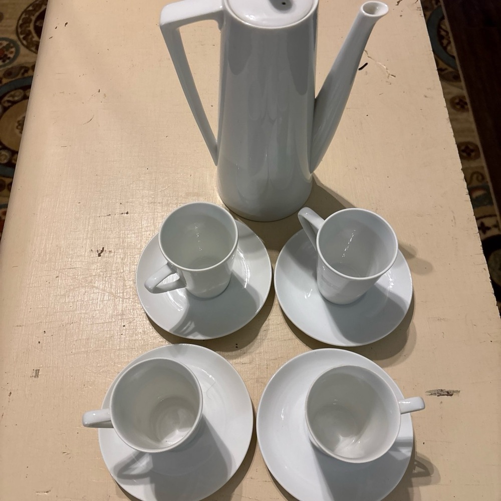 Chic White Coffee Set with Tall Pot